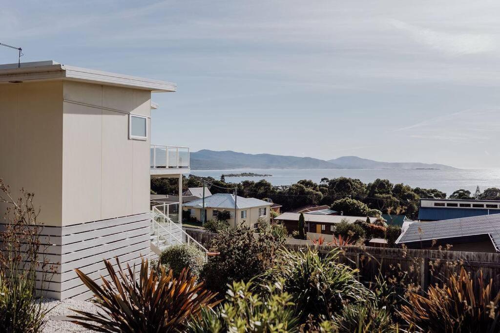 Villa The Watch House - Panoramic Views Of Bicheno Ocean Exterior foto
